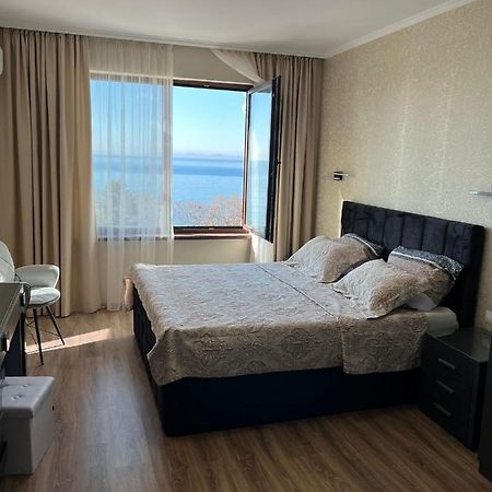 Luxury Penthouse Apartments At Valencia Gardens Burgas City Exterior foto