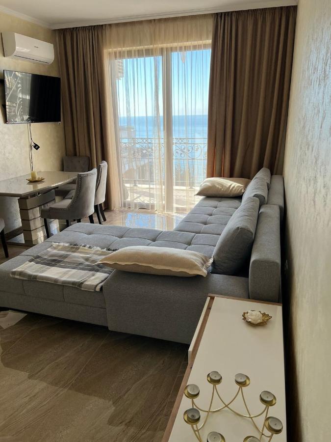 Luxury Penthouse Apartments At Valencia Gardens Burgas City Exterior foto