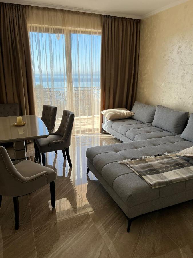 Luxury Penthouse Apartments At Valencia Gardens Burgas City Exterior foto