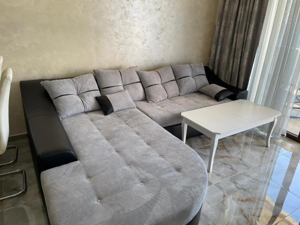 Luxury Penthouse Apartments At Valencia Gardens Burgas City Exterior foto