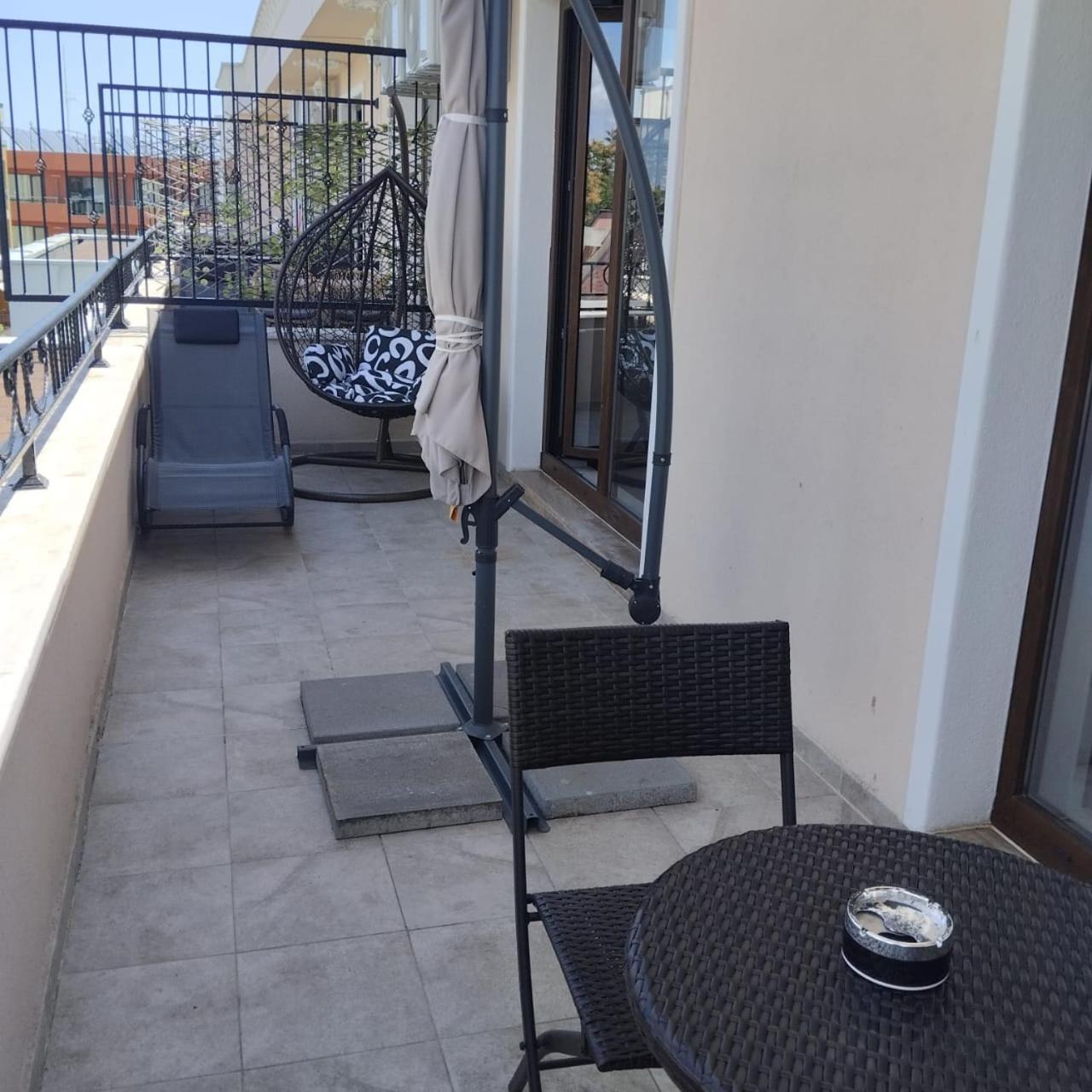 Luxury Penthouse Apartments At Valencia Gardens Burgas City Zimmer foto